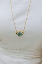 Colar Stone Quartzo Verde Dourado - Imagem 2