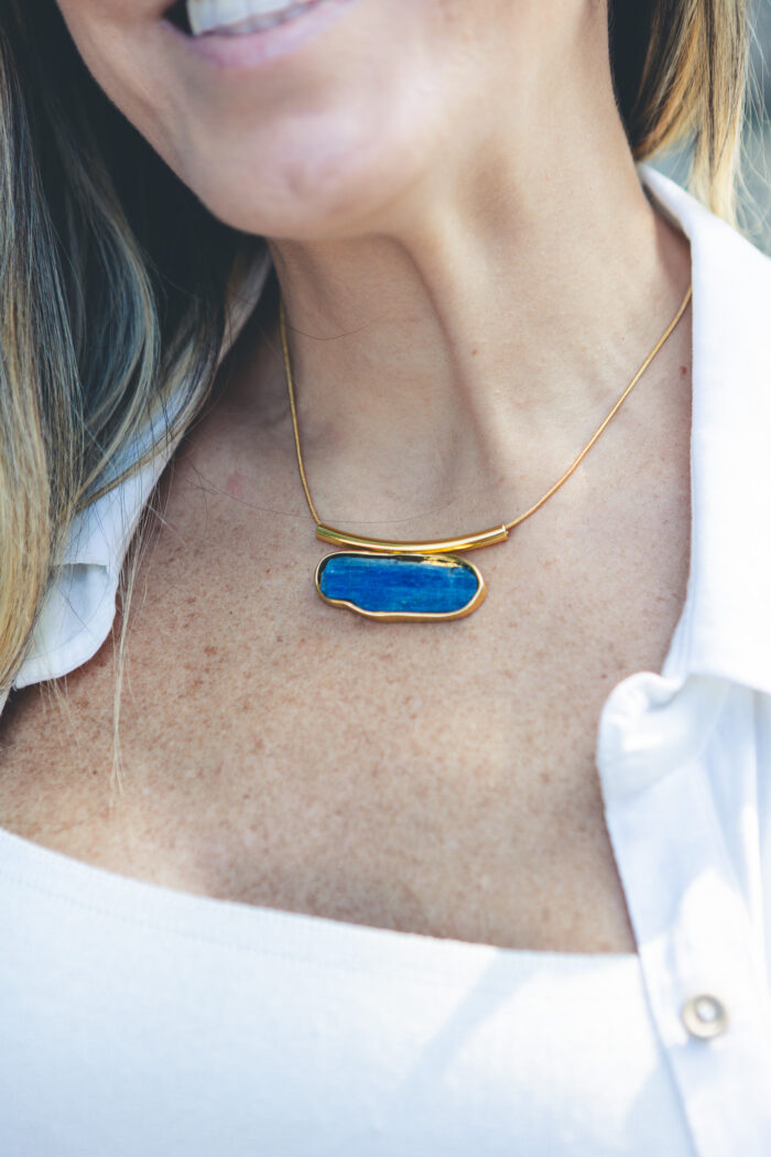 Colar Andina caixa Cianita Azul Dourado - Imagem 2