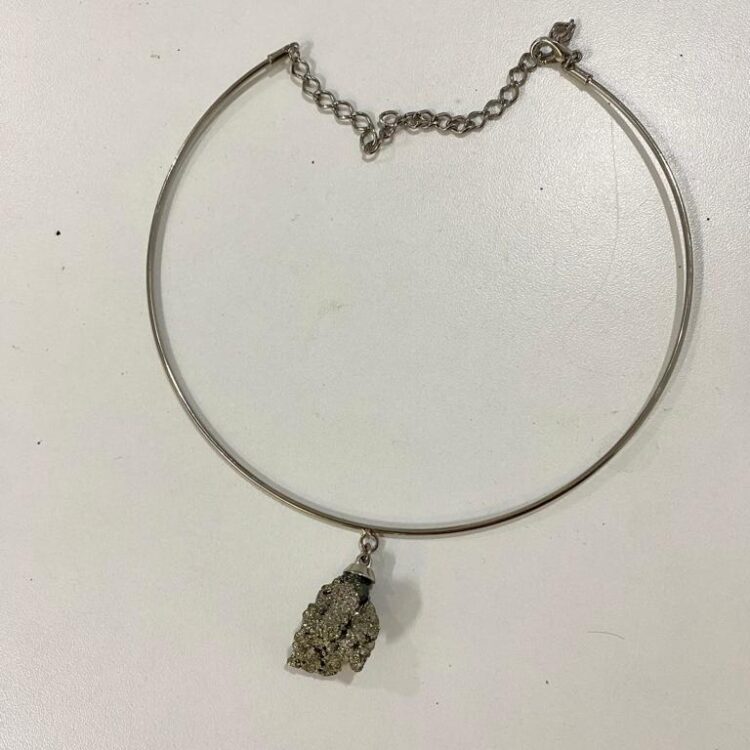 choker pirita 1