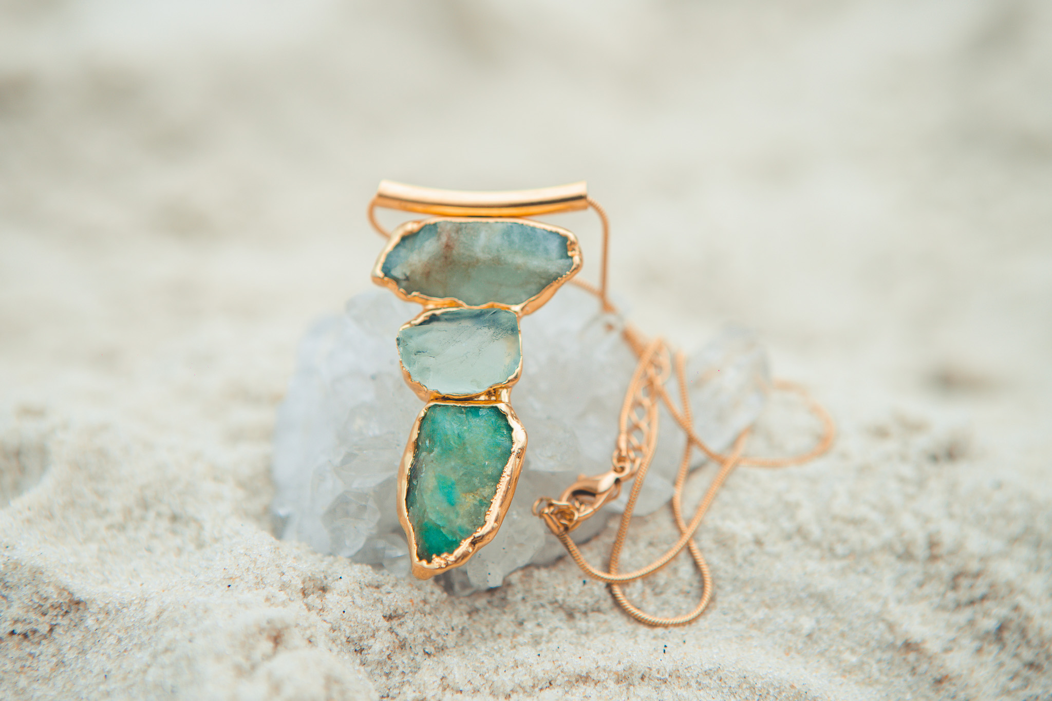 Benedita-372 Colar Fluram Dourado - Imagem 1