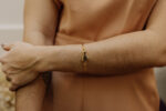 Pulseira Stone Olho de Tigre Dourado