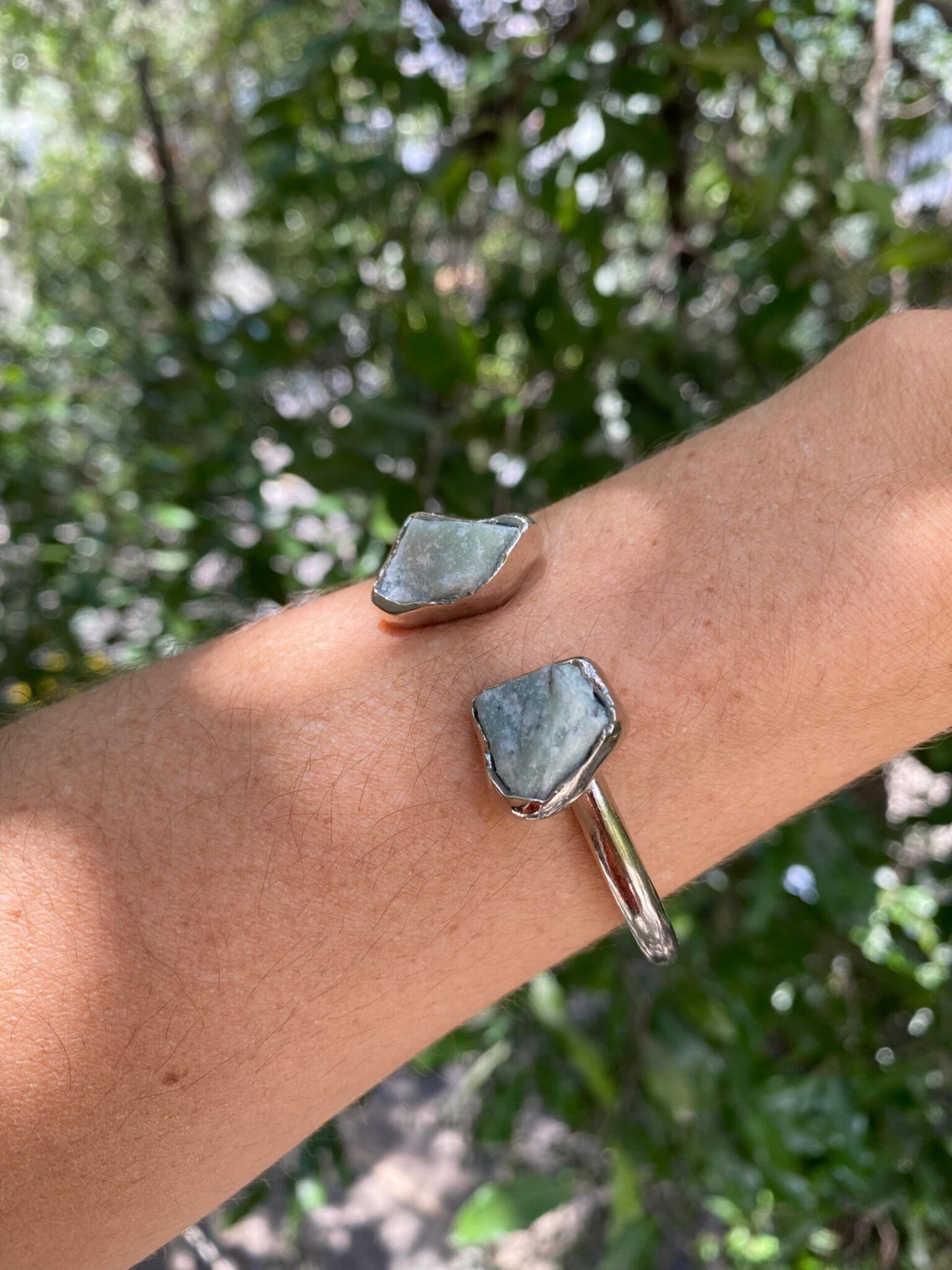 WhatsApp Image 2025-12-15 at 14.34.11 (3) Pulseira Duo Quartzo Verde Prateada - Imagem 1