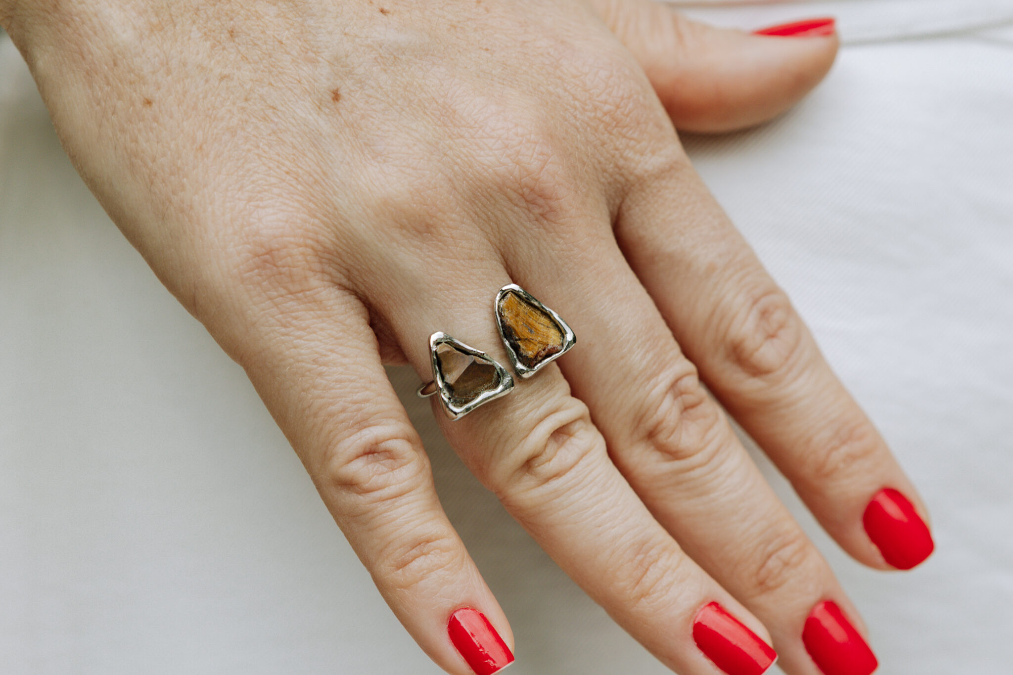 bene-352 Anel Duo Olho de Tigre Prateado - Imagem 1